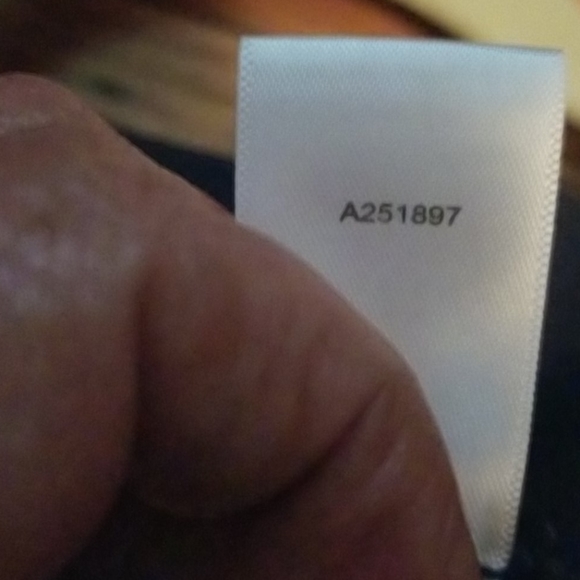 2 Shorts - Picture 8 of 9